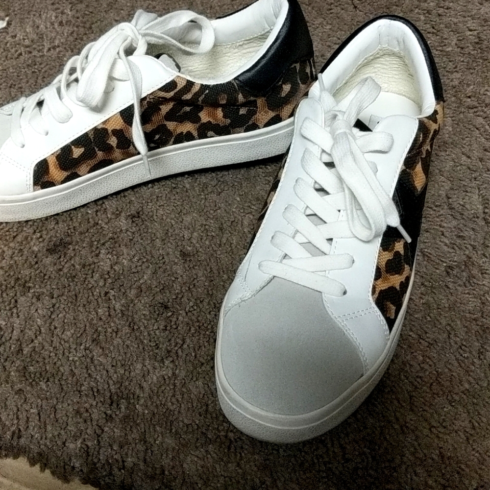 Sneaker